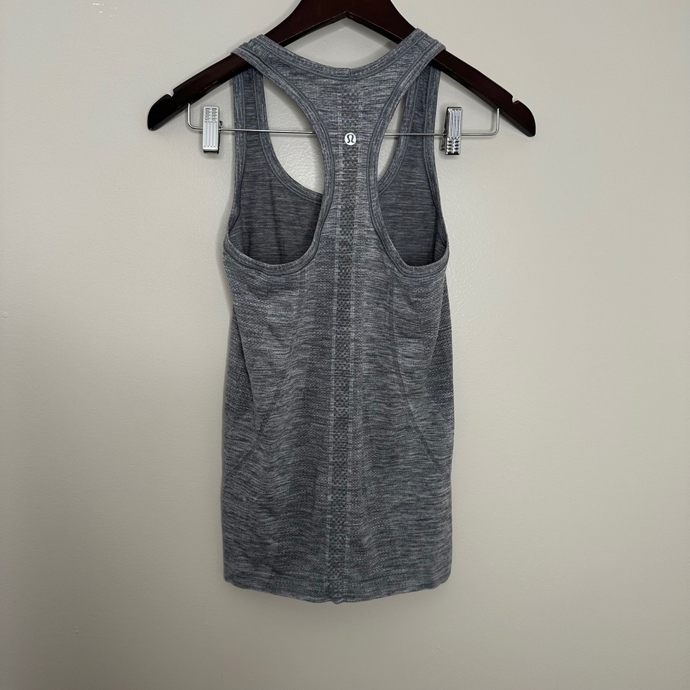 Lululemon Women's Swiftly Tech Racerback Tank Top Grey Heather Size 4 - Picture 6 of 6